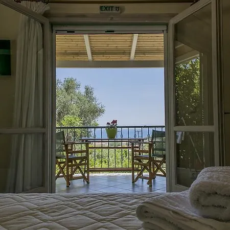 Muses Villas Apartment Finikounta