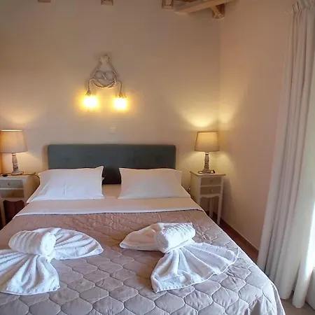 Muses Villas Apartment Finikounta