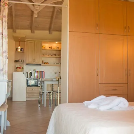 Muses Villas Finikounta