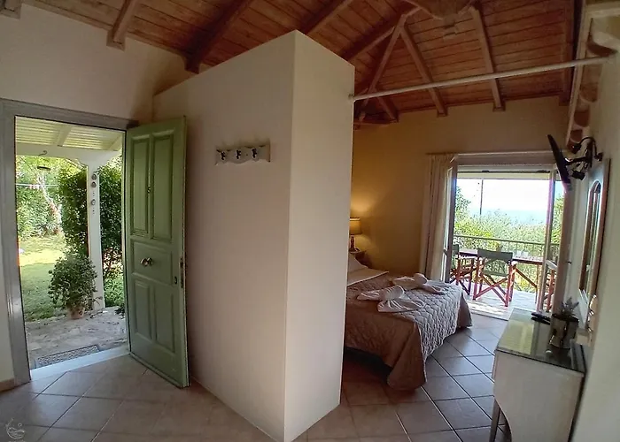 Muses Villas * Finikounta