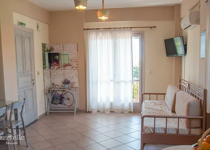 Muses Appartement Finikounta