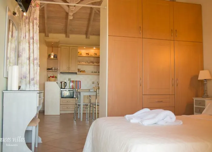 Muses Villas Finikounta
